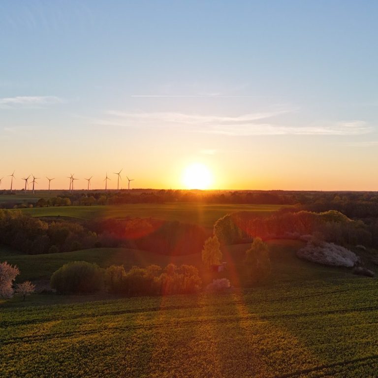 Drohnenaufnahme Sonnenuntergang
