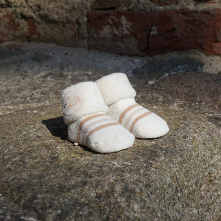 Vulpes Vision: Babyschuhe Darstellung dient der Dekoration und zeigt: Babyschuhe